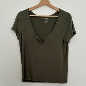American Eagle Outfitters Deep Olive Short Sleeve Tee